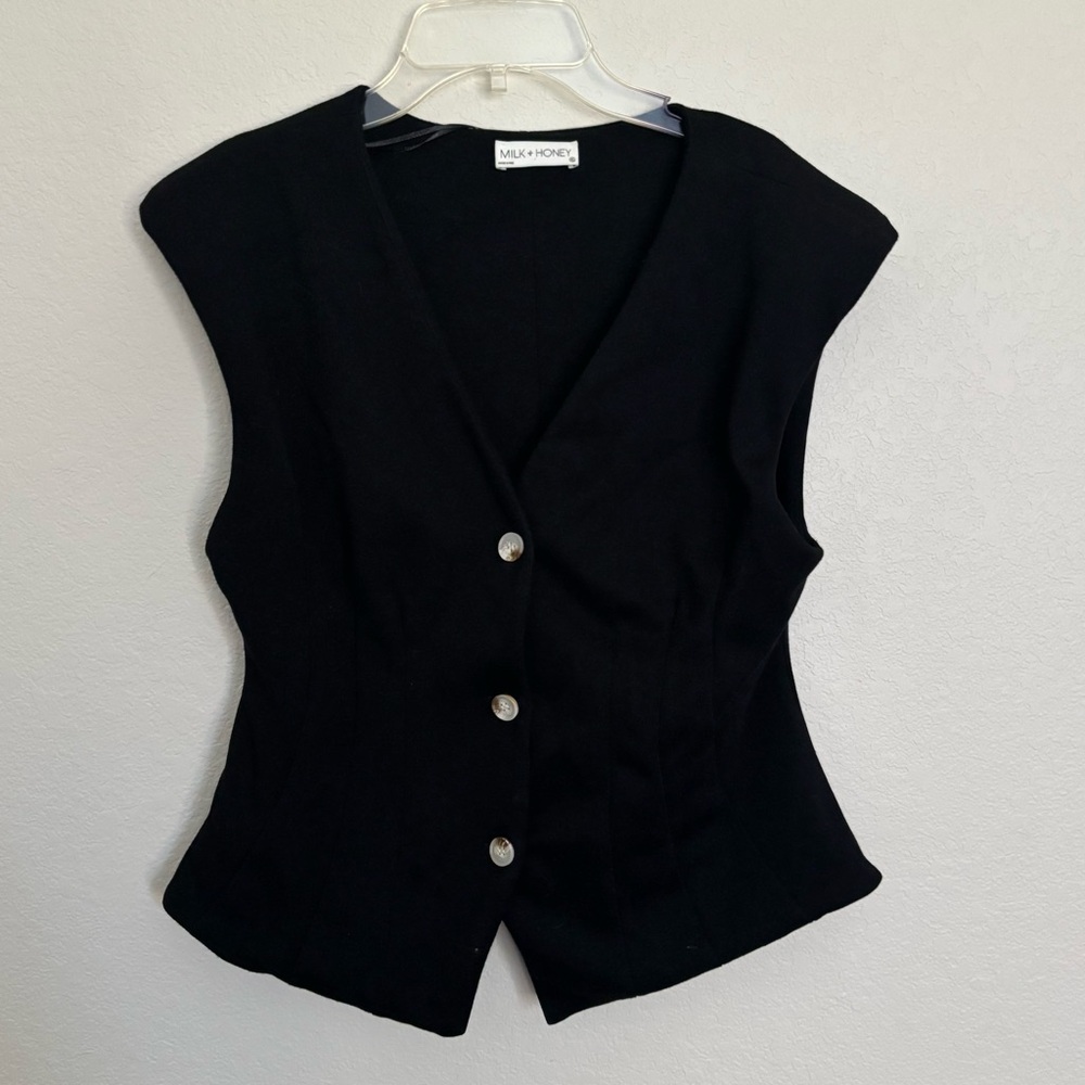 Milk & Honey Black Sleeveless Vest